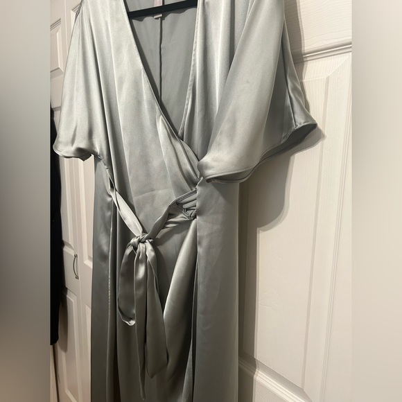 NWOT H&M Midaxi Length Wrap Dress - Picture 2 of 10